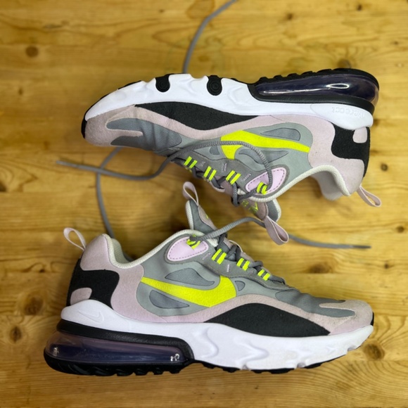 Nike Air Max 270 React Athletic Shoes Womens 7/Youth 6Y - Picture 6 of 8